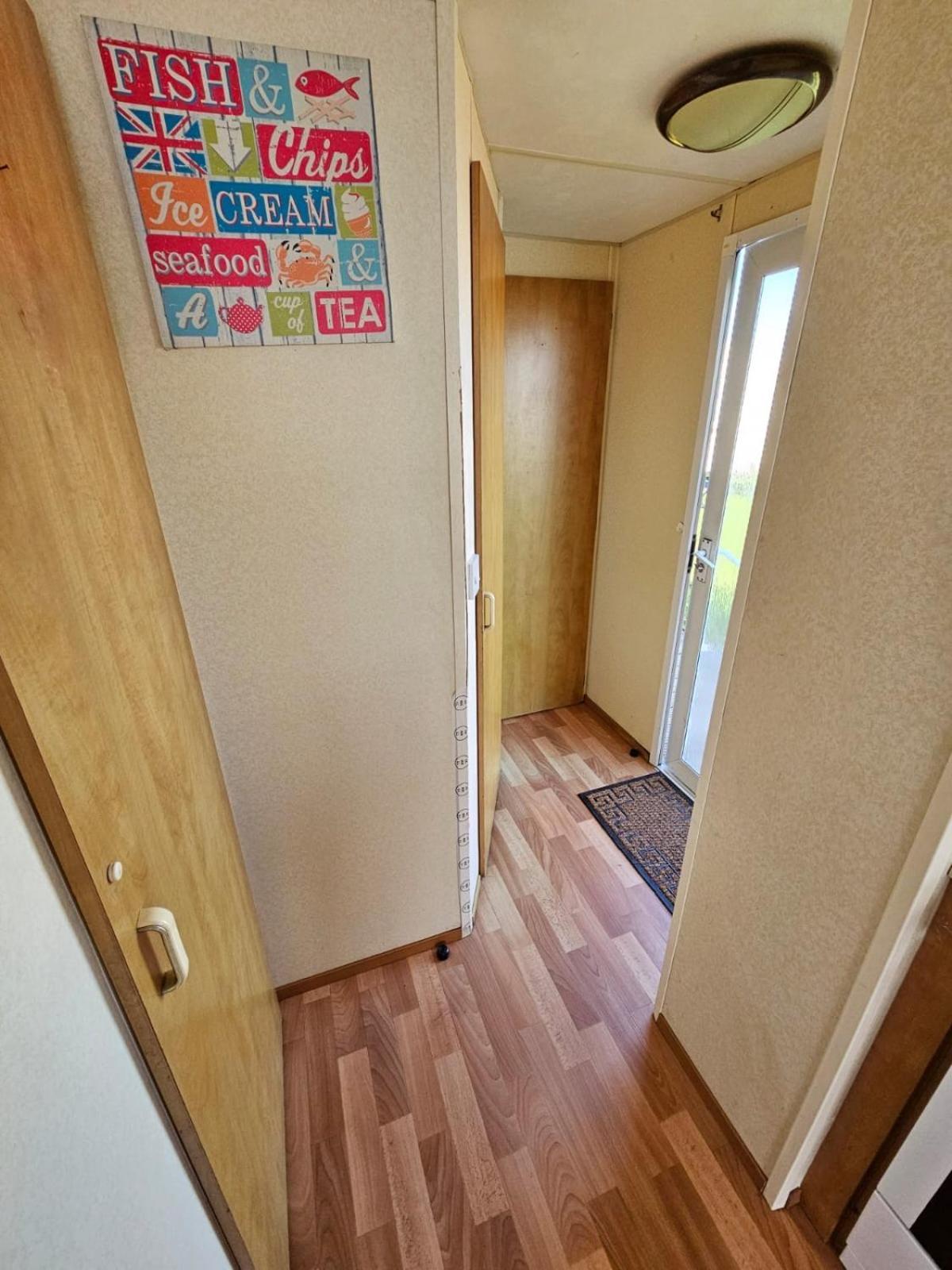 Caravan Holiday Let 2 Bedroom Happy Days South Chapel Saint Leonards 05 Exterior foto